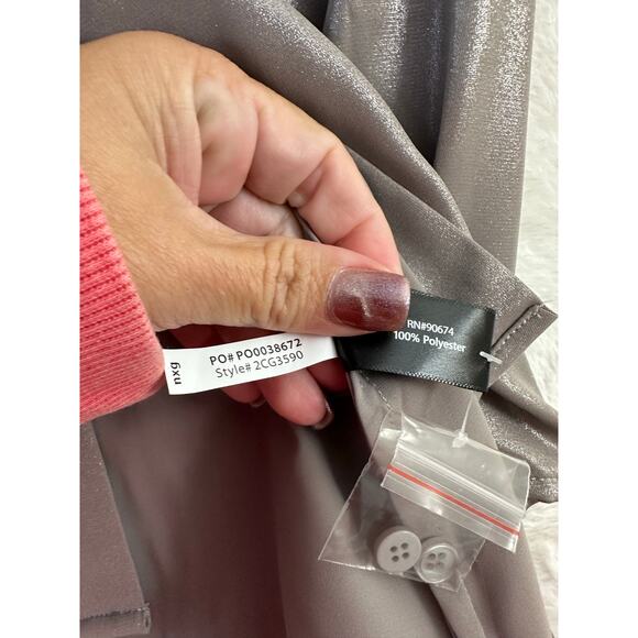 NWOT Boston Proper Women's Silver Top 4 Small Holiday Shimmer - Picture 7 of 7